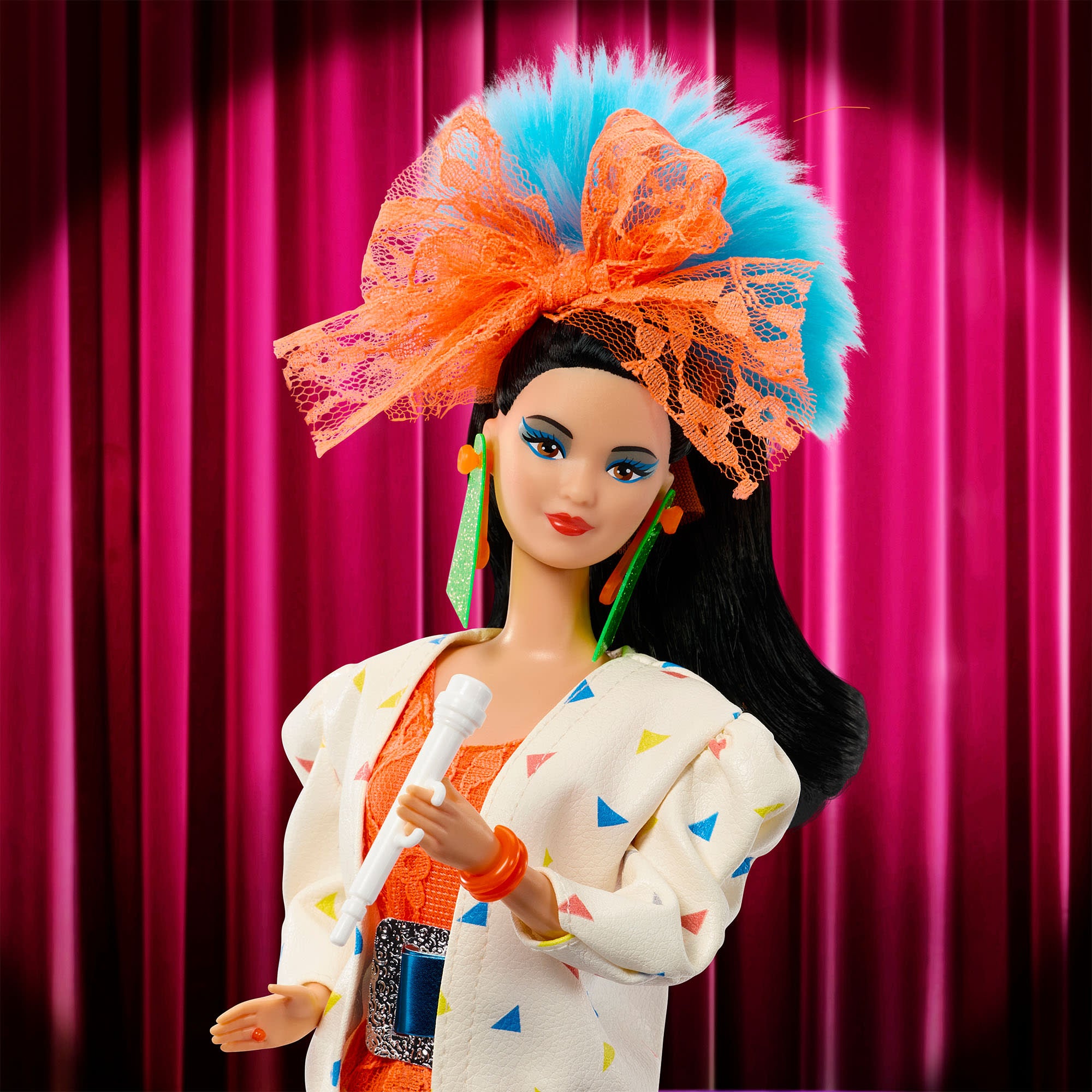 Barbie Basics 2026 Neutrals Series, Model 06 | Mattel Creations