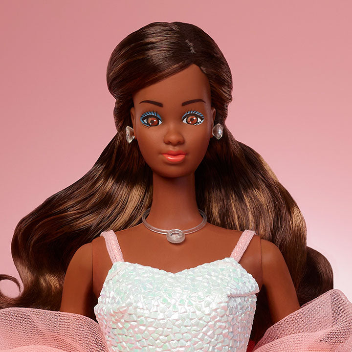バービー人形、ピーチカール Peaches 'n Cream Barbie Collectible Doll, Brown Hair | Mattel
