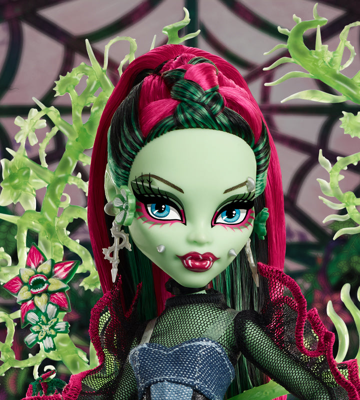 Fang Club Monster High Venus McFlytrap Doll 2025 | Mattel