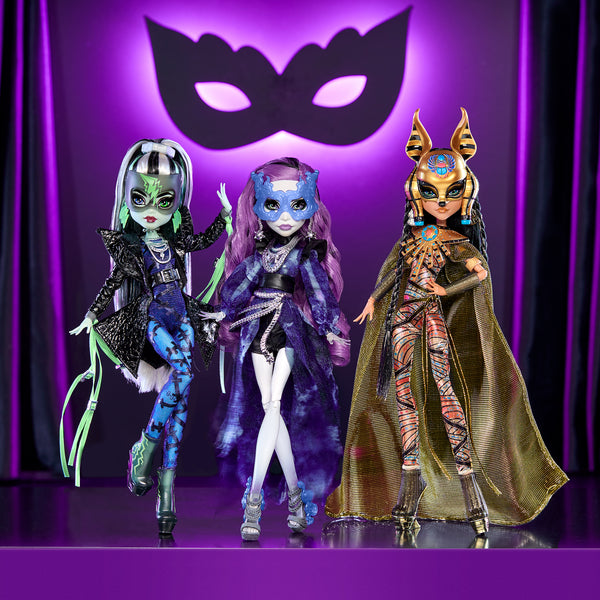 モンスターハイ　ハウントクチュール　 ミッドナイト ランウェイ　ドール Haunt Couture Midnight Runway Dolls – Monster High | Mattel Creations