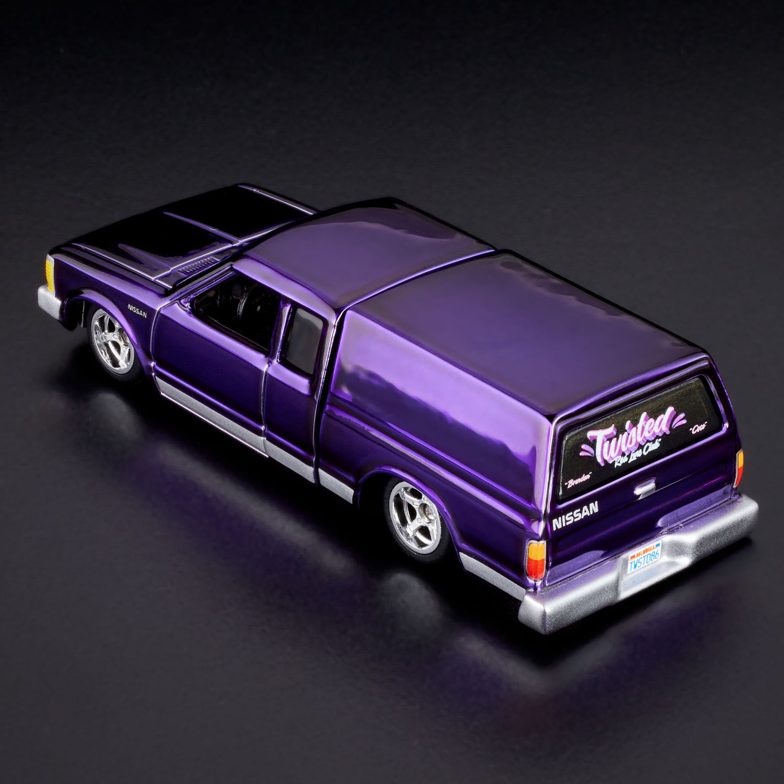 Hot Wheels RLC 1986 Nissan 720 King Cab