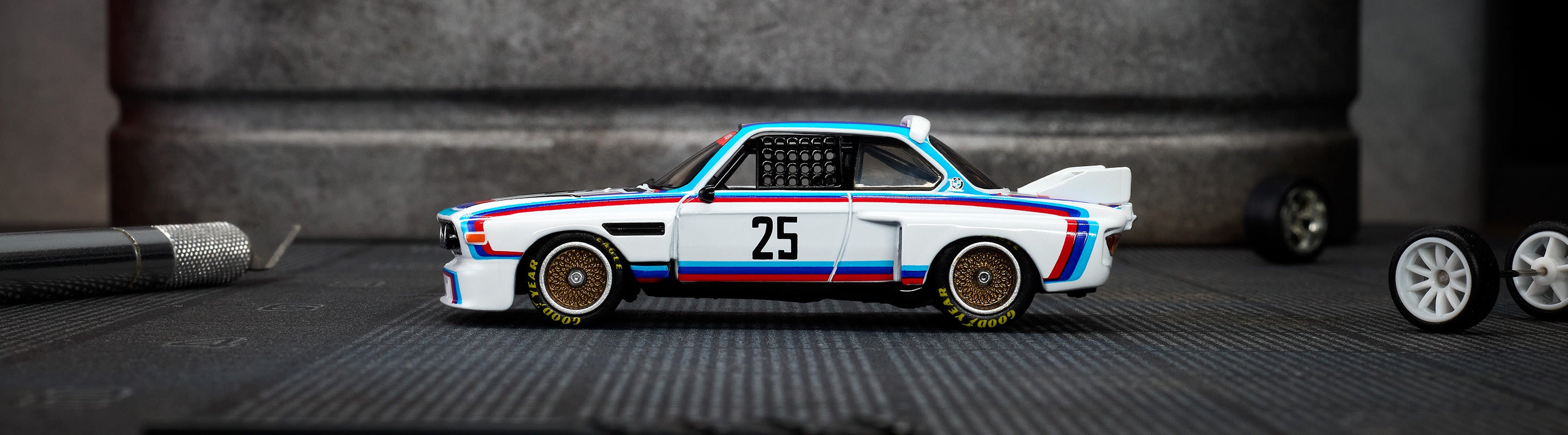 Hot Wheels Elite 64 1975 BMW 3.0 CSL Race | Mattel Creations
