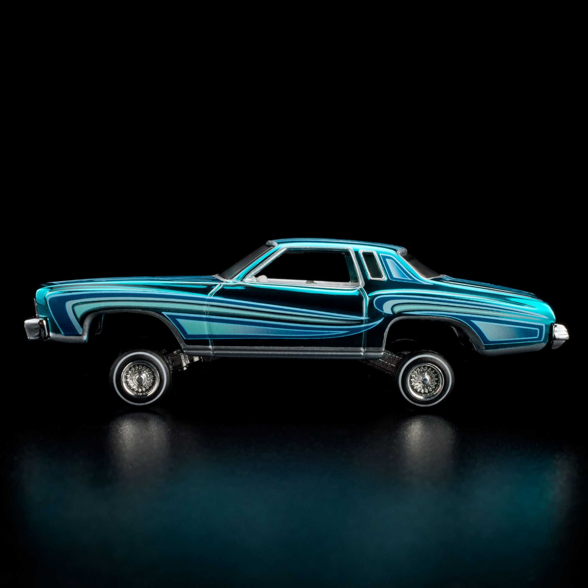 RLC Exclusive 1975 Chevrolet Monte Carlo