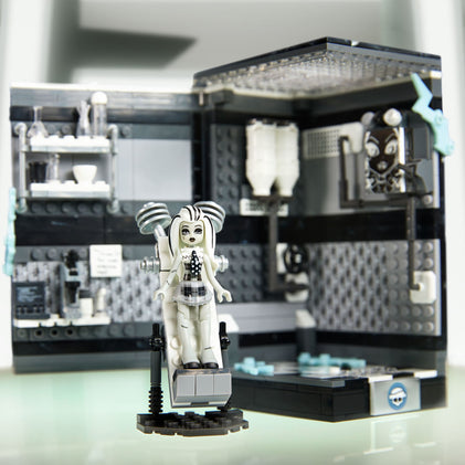 MEGA Monster High Frankie Stein's Boo-k Lab