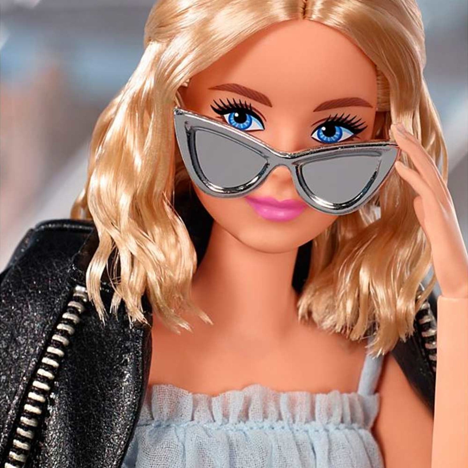 Barbie @BarbieStyle Doll 1