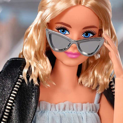 Barbie @BarbieStyle Doll 1