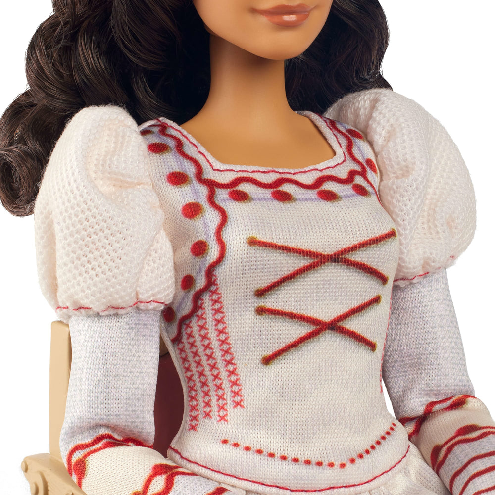 Mattel Wicked Nessarose Modepop, accessoires waaronder rolstoel, pop met bruin krullend haar Mattel Wicked Nessarose Modepop, accessoires waaronder rolstoel, pop met bruin krullend haar