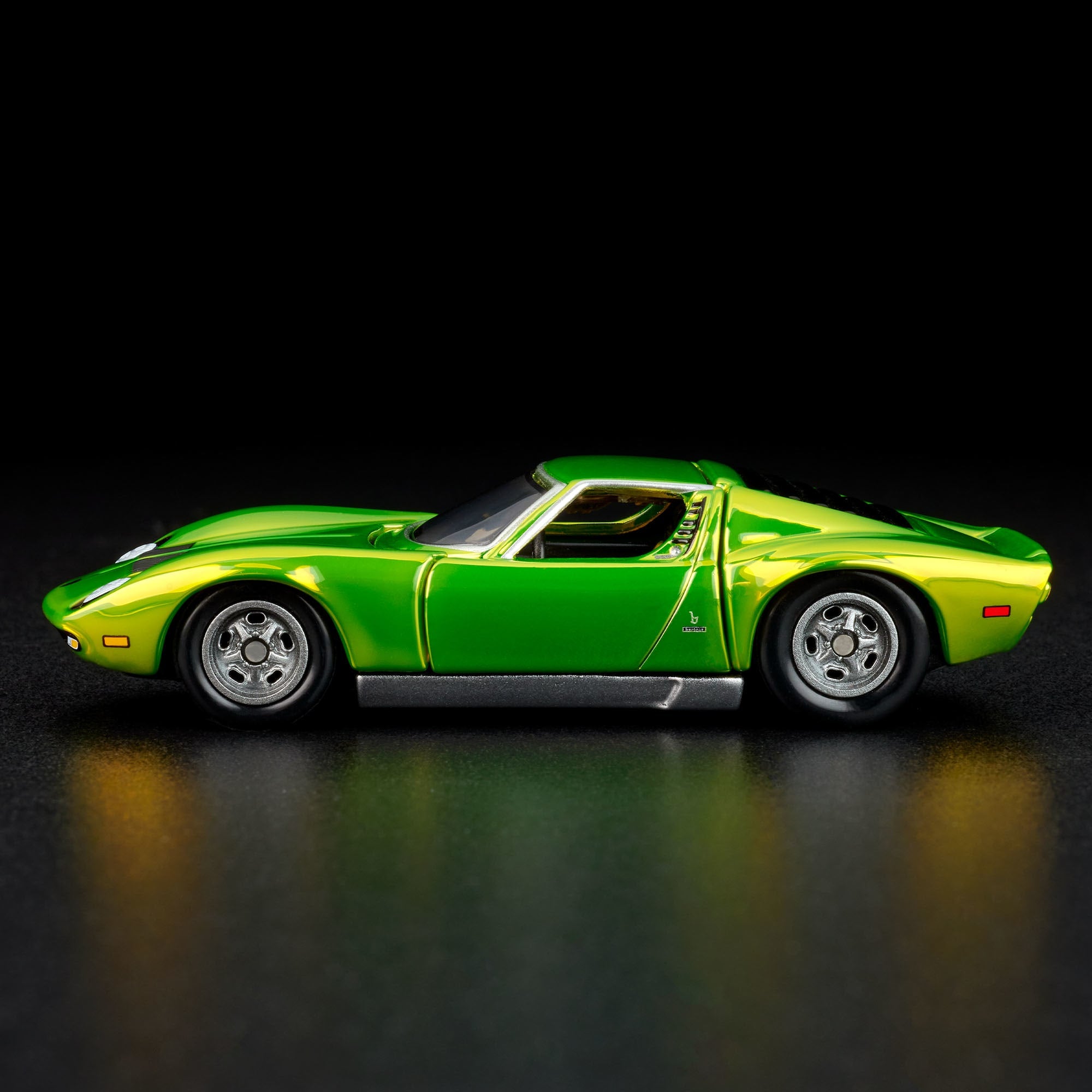 RLC Exclusive '71 Lamborghini Miura P400 SV