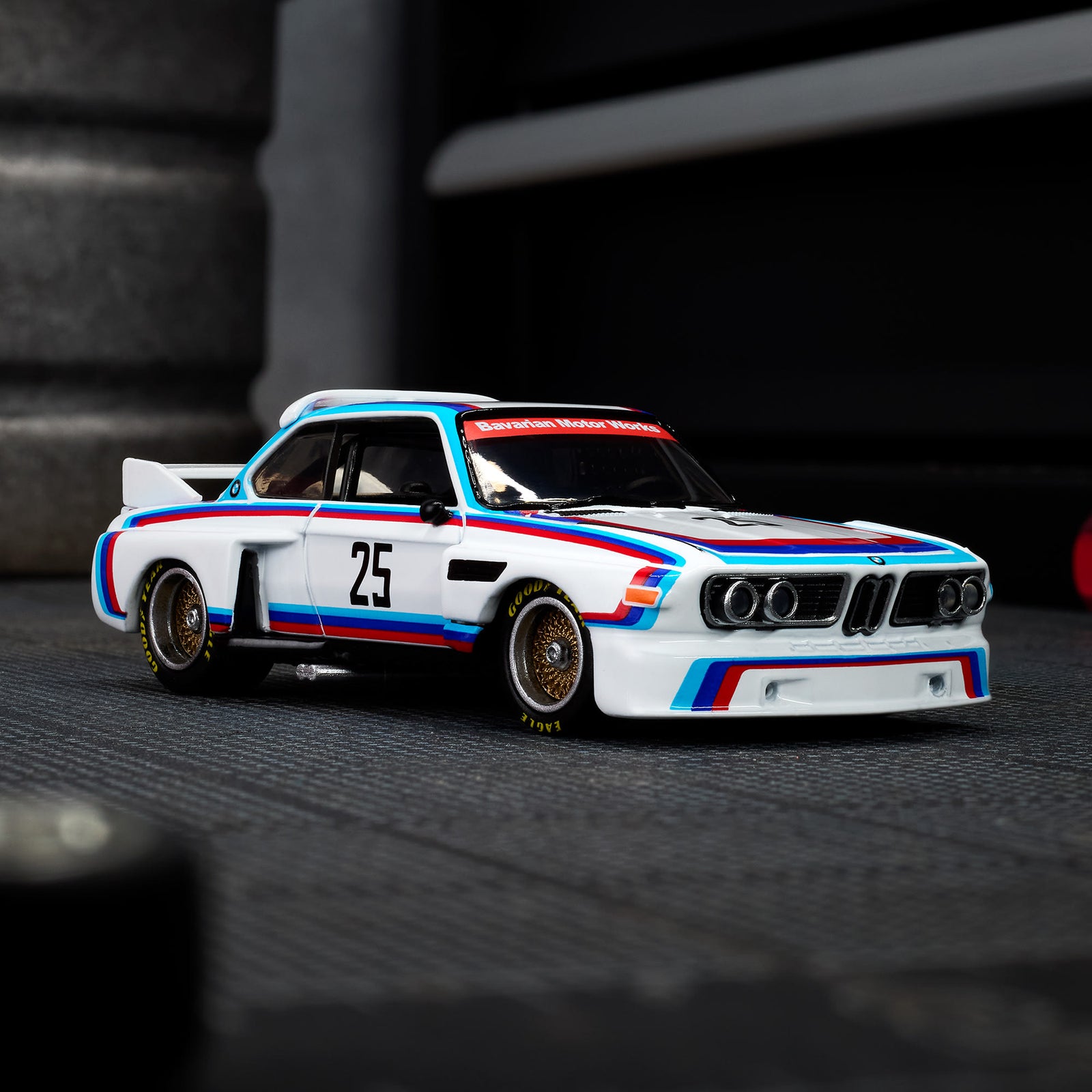 Hot Wheels Elite 64 1975 BMW 3.0 CSL Race