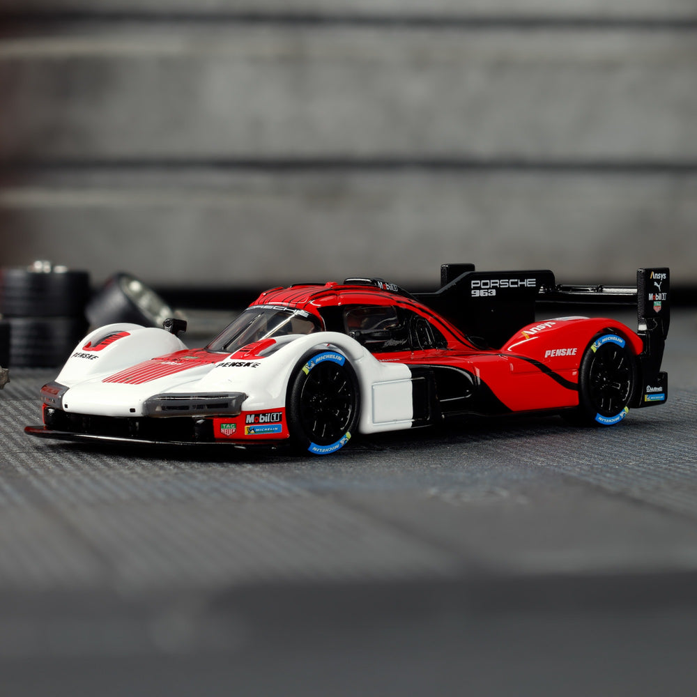 Hot  Wheels Elite 64 Porsche 963