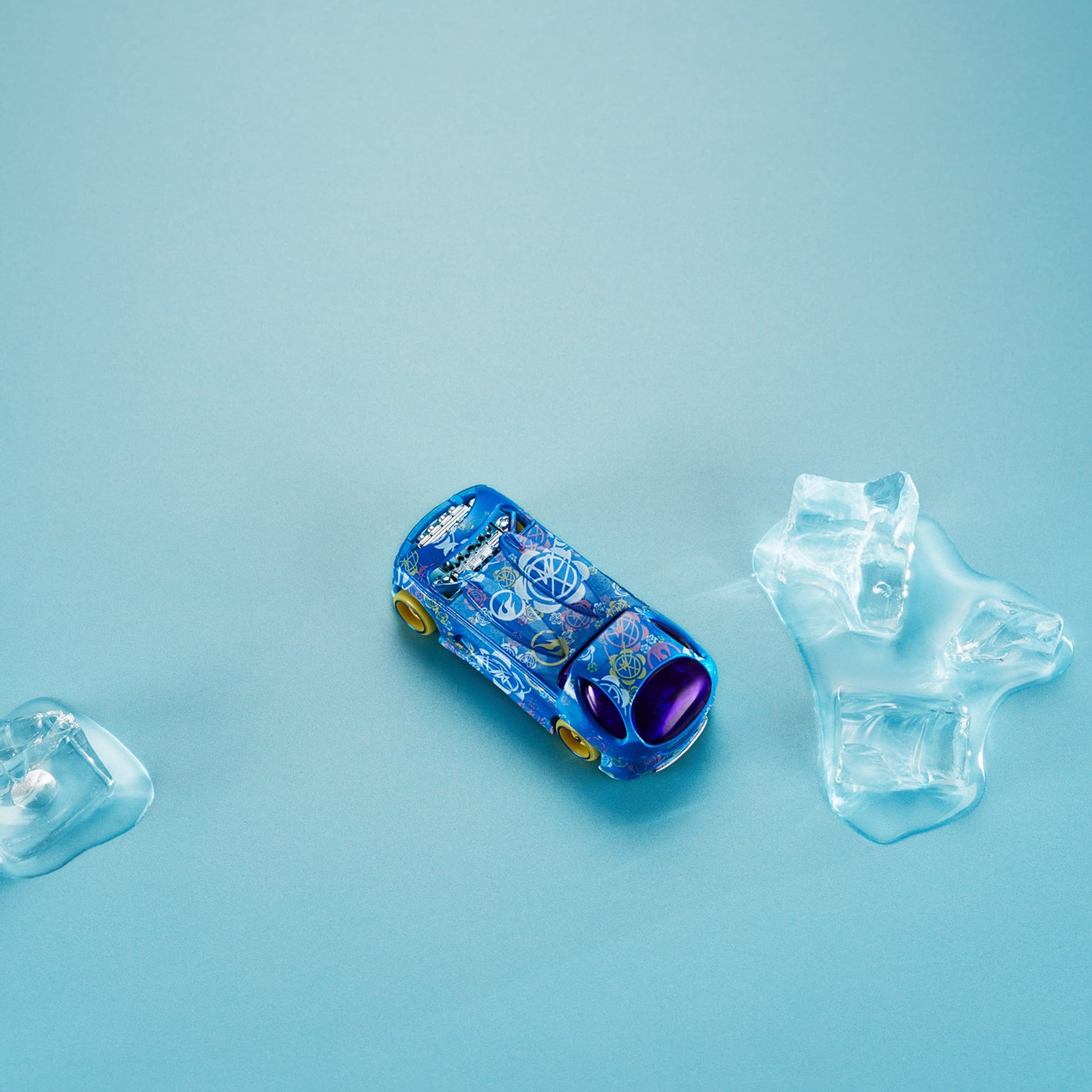 Sean Wotherspoon x adidas x Hot Wheels Deora II Vehicle