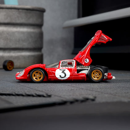 Hot Wheels Elite 64 1967 Ferrari 330 P4