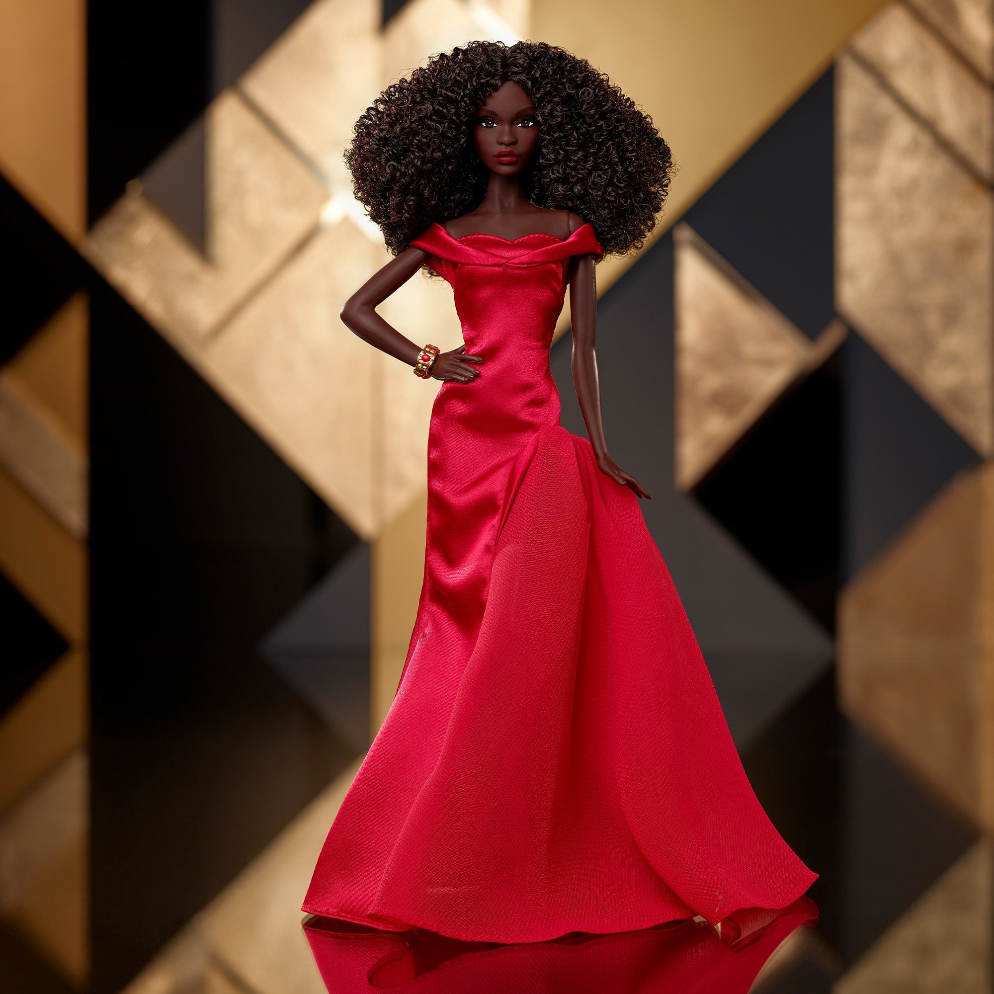La creadora de Black Barbie, Kitty Black Perkins, comparte su perspectiva La creadora de Black Barbie, Kitty Black Perkins, comparte su perspectiva