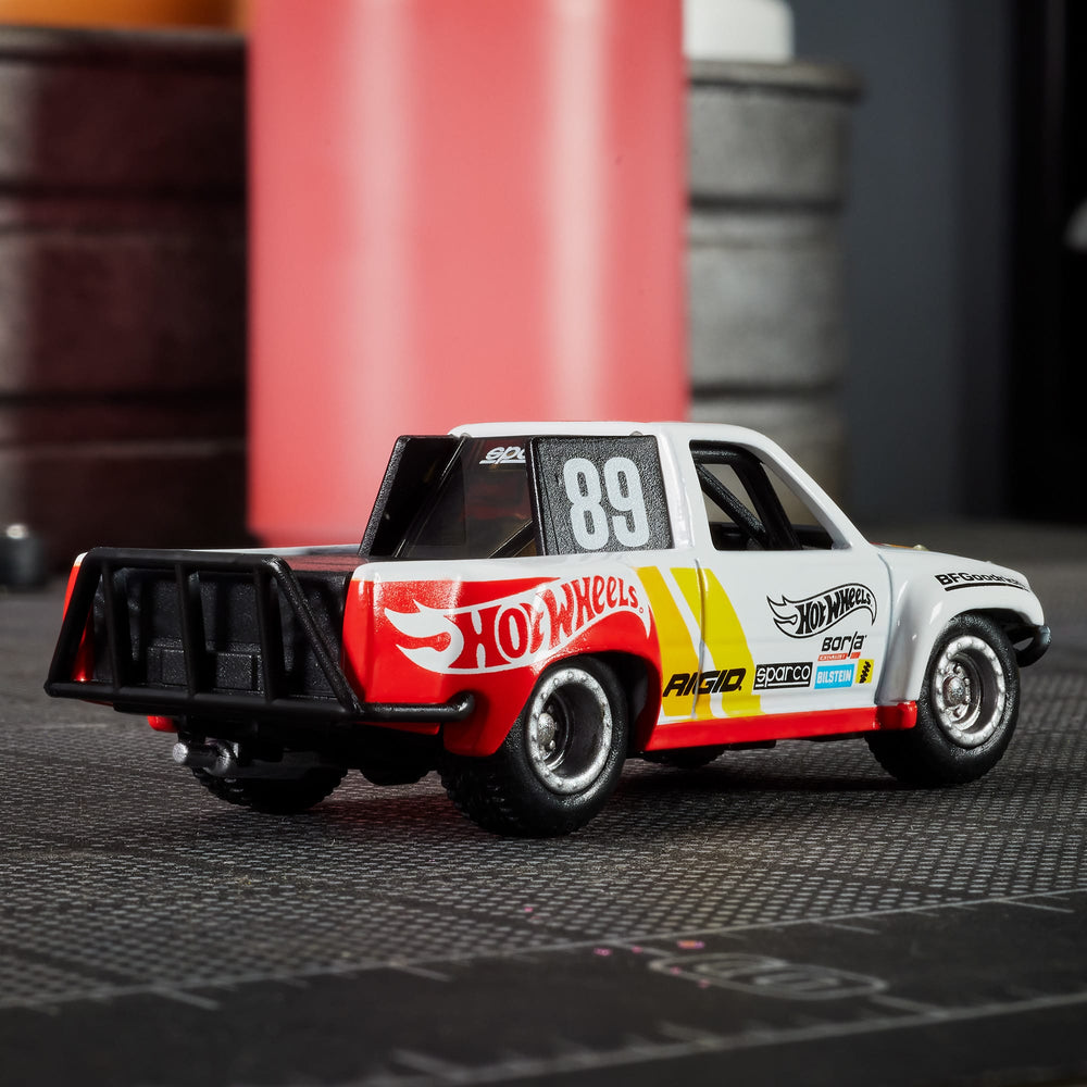 Hot wheels toyota hilux online