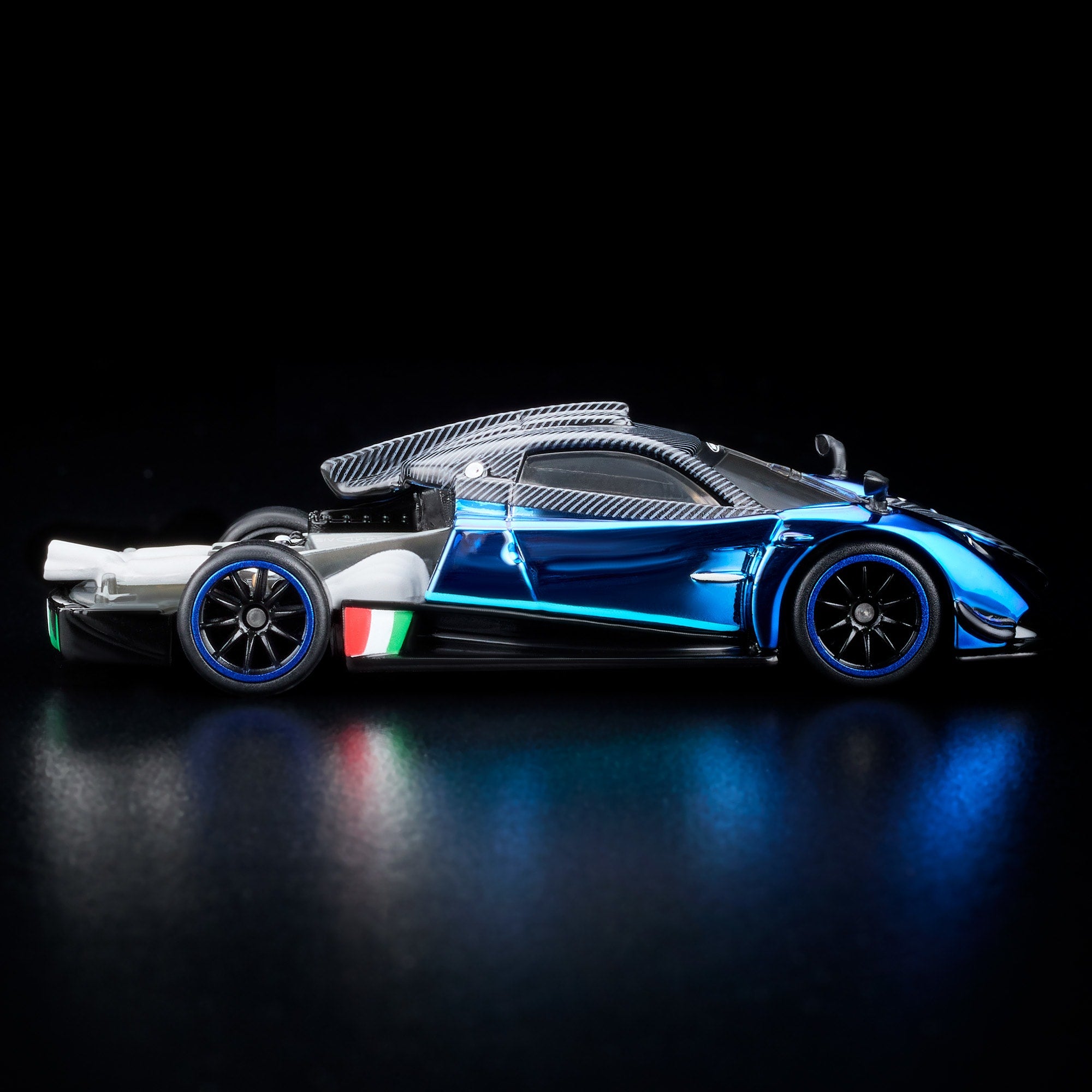 RLC Exclusive 2021 Pagani Huayra R