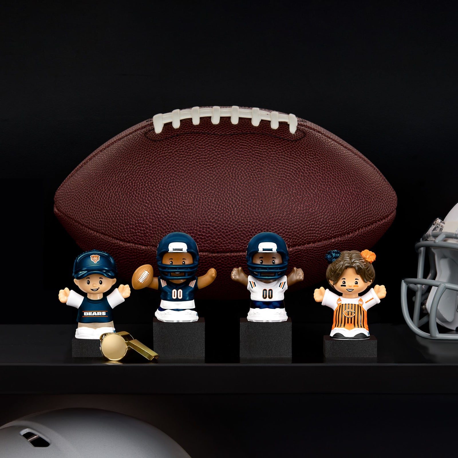 Little People Collector x NFL Chicago Bears Set