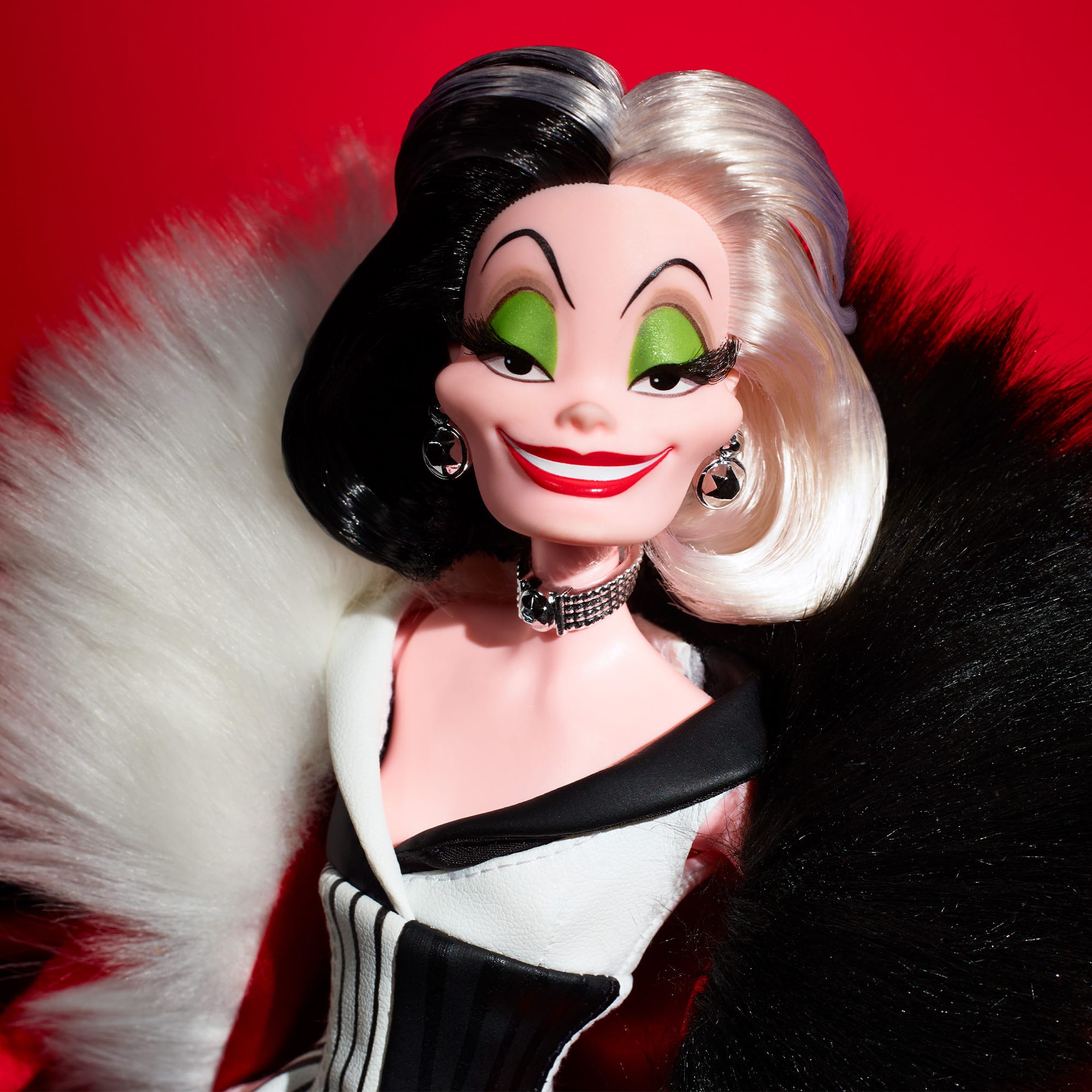 Darkness Descends <br>Cruella De Vil Doll