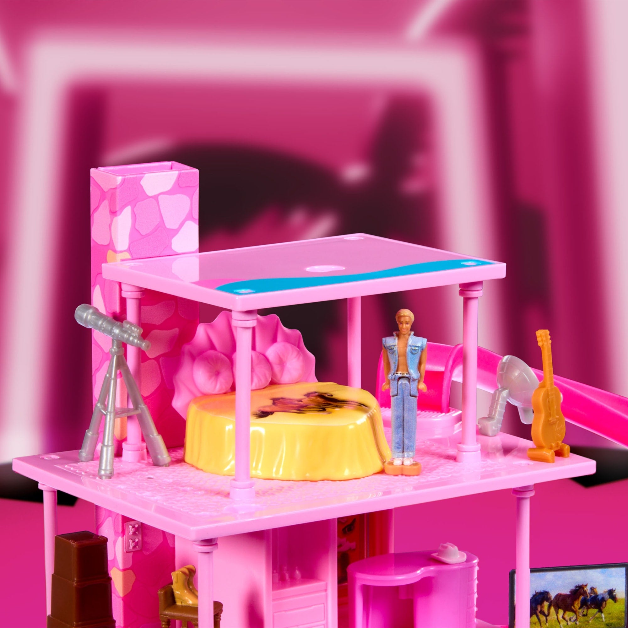 Mini BarbieLand Mojo Dojo Casa House