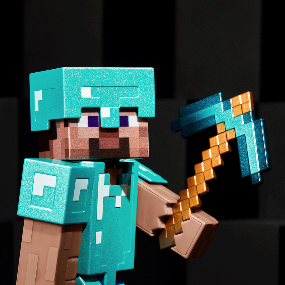 Minecraft Diamond Level Steve Collector Action Figure