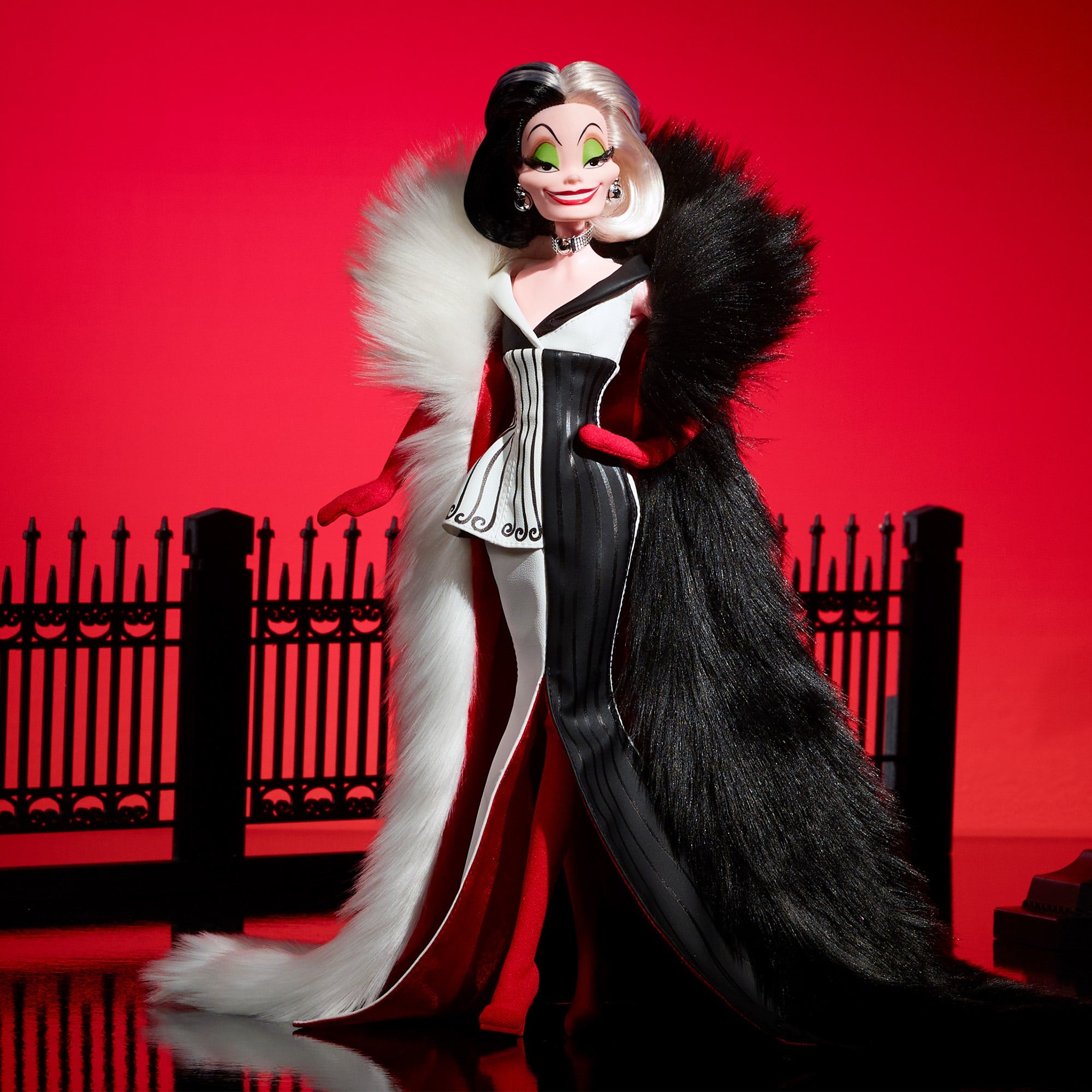 Disney Darkness Descends Cruella De Vil Doll | Mattel Creations