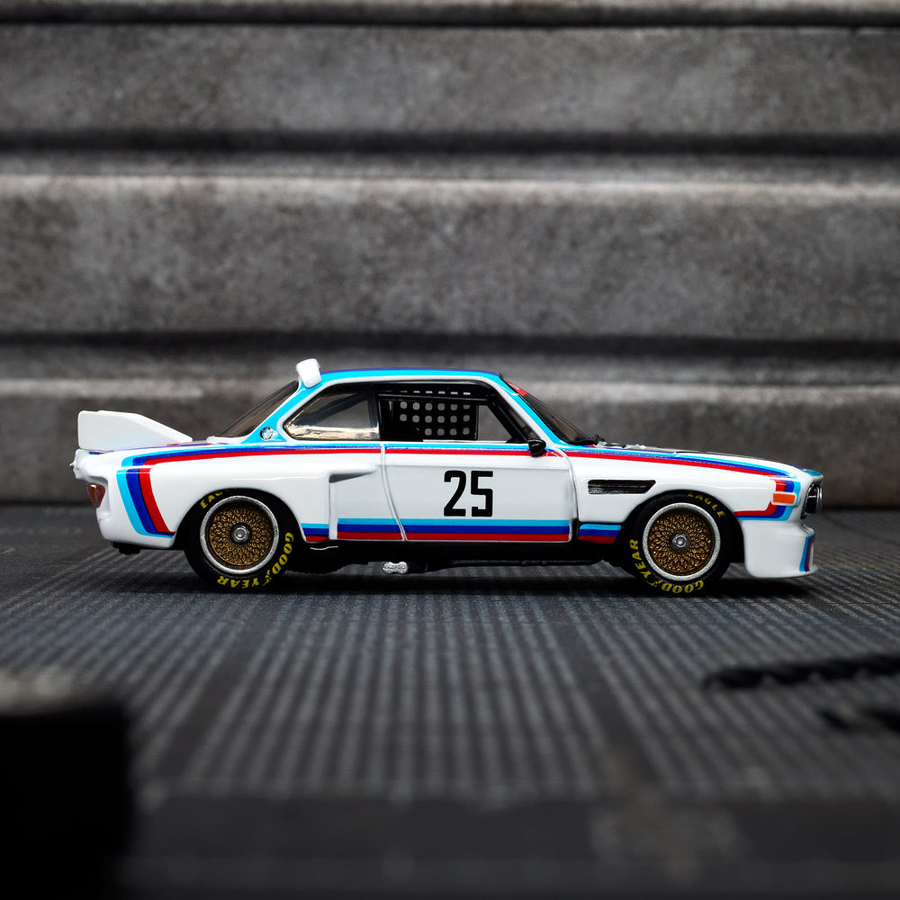 Hot Wheels Elite 64 1975 BMW 3.0 CSL Race