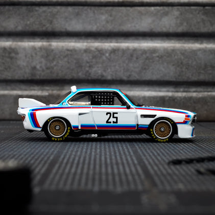 Hot Wheels Elite 64 1975 BMW 3.0 CSL Race