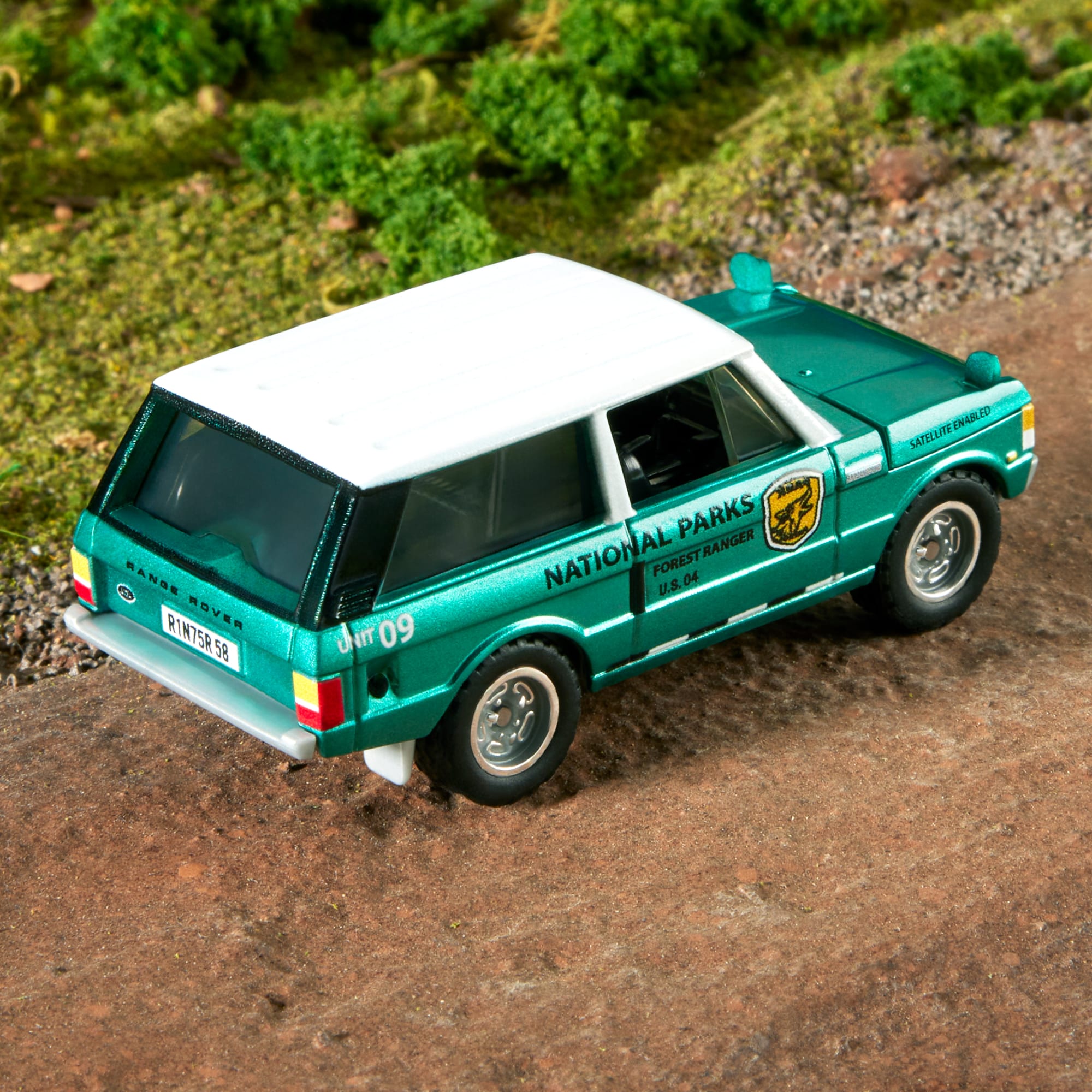 Matchbox Collectors 1975 Range Rover | Mattel Creations