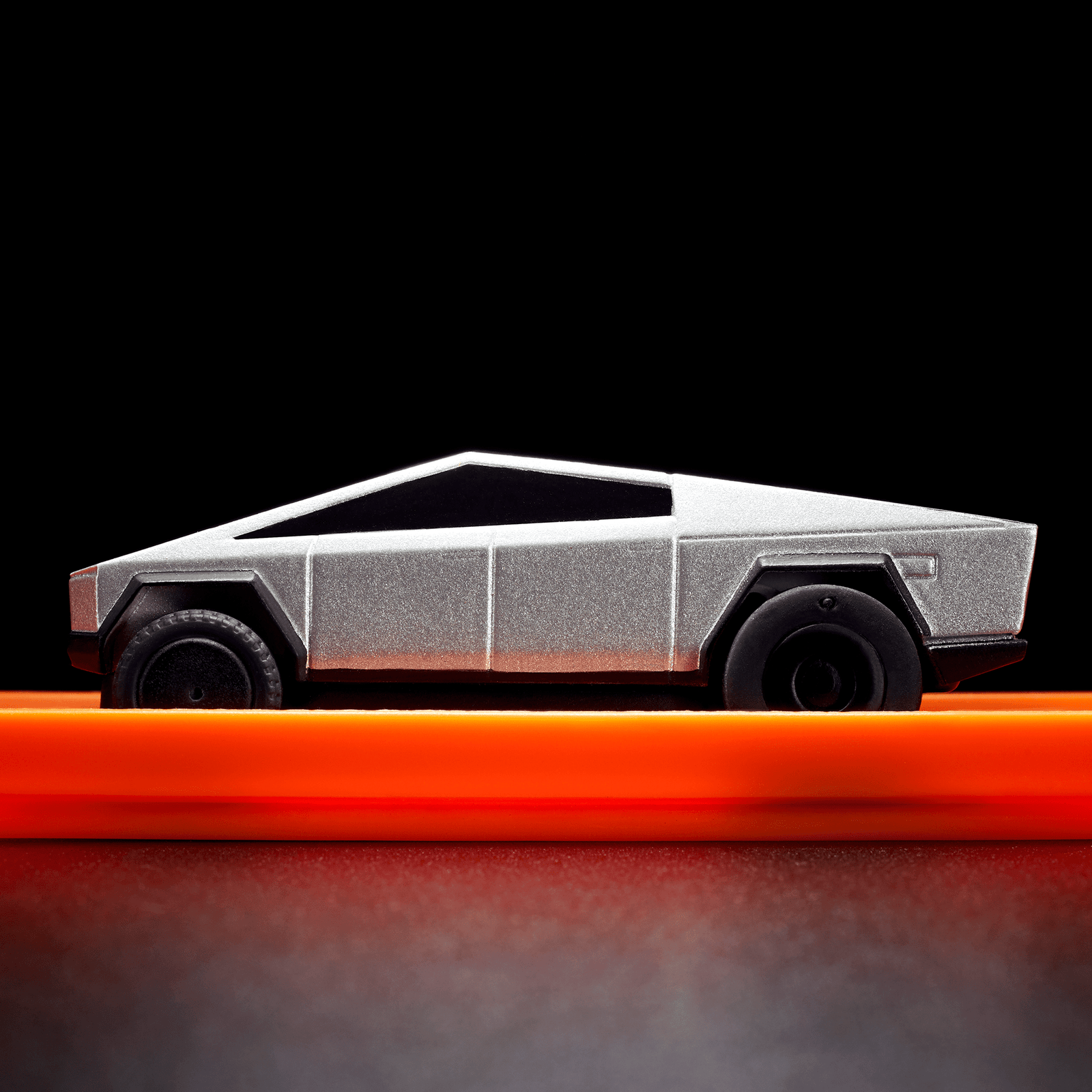 1:64 Hot Wheels R/C Cybertruck – Mattel Creations 1:64 Hot Wheels R/C Cybertruck – Mattel Creations