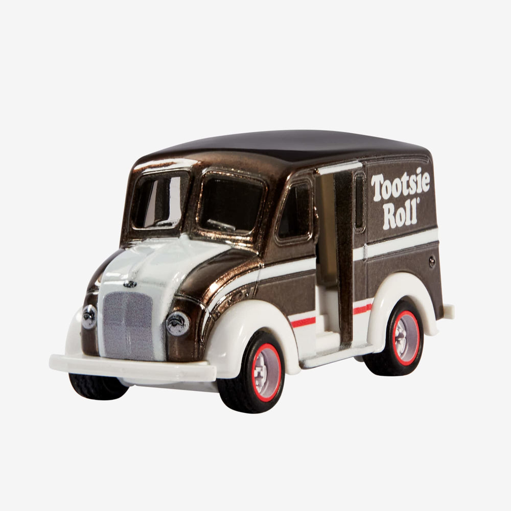 Matchbox Tootsie Roll Divco Milk Truck