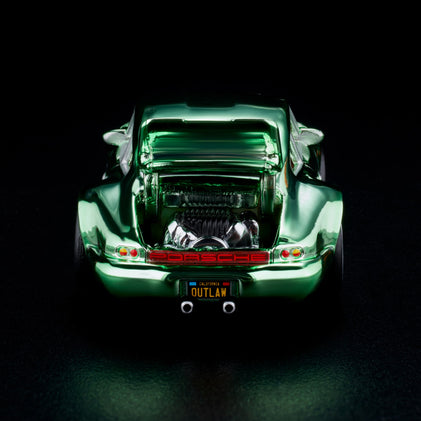 RLC Exclusive Magnus Walker “Urban Outlaw” Porsche 964