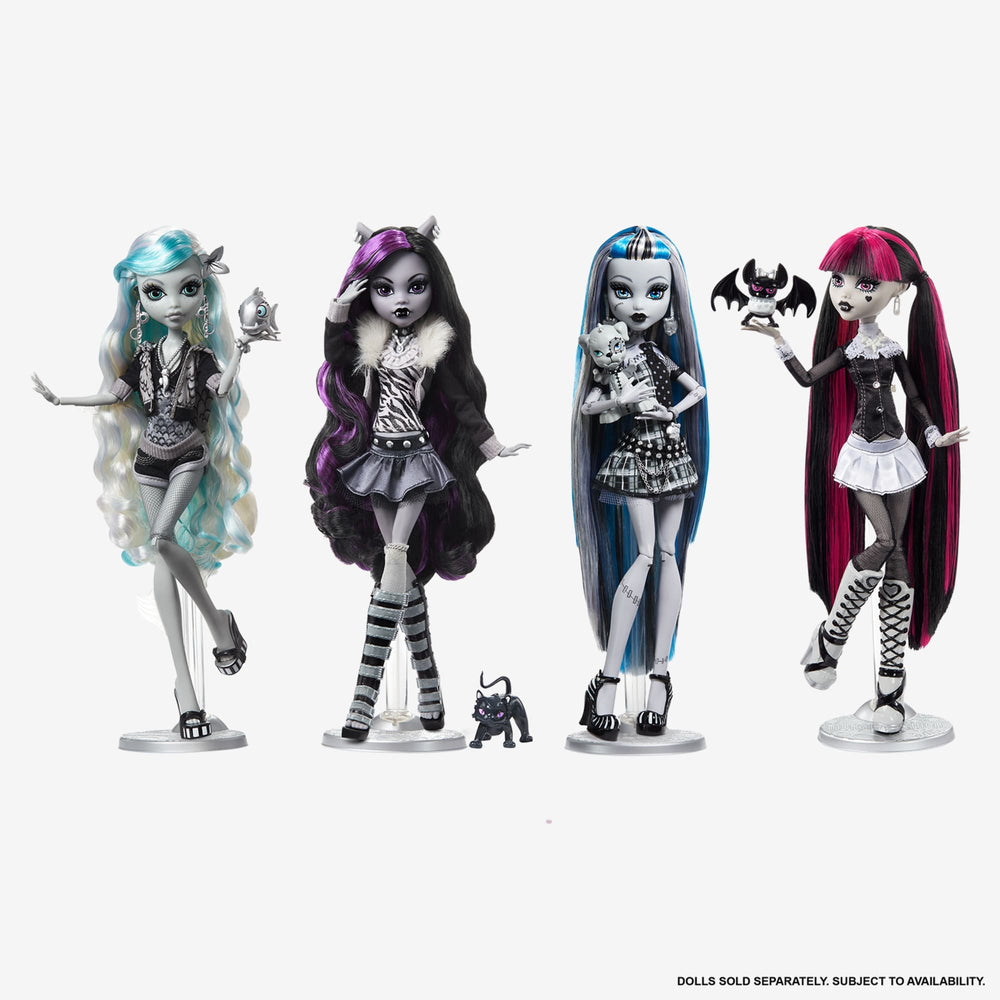  Monster High Doll, Frankie Stein in Black and White, Reel Drama  Collector Doll, Doll-Size and Life-Size Posters, Horror Flick Theme, Toys  and Gifts : Toys & Games