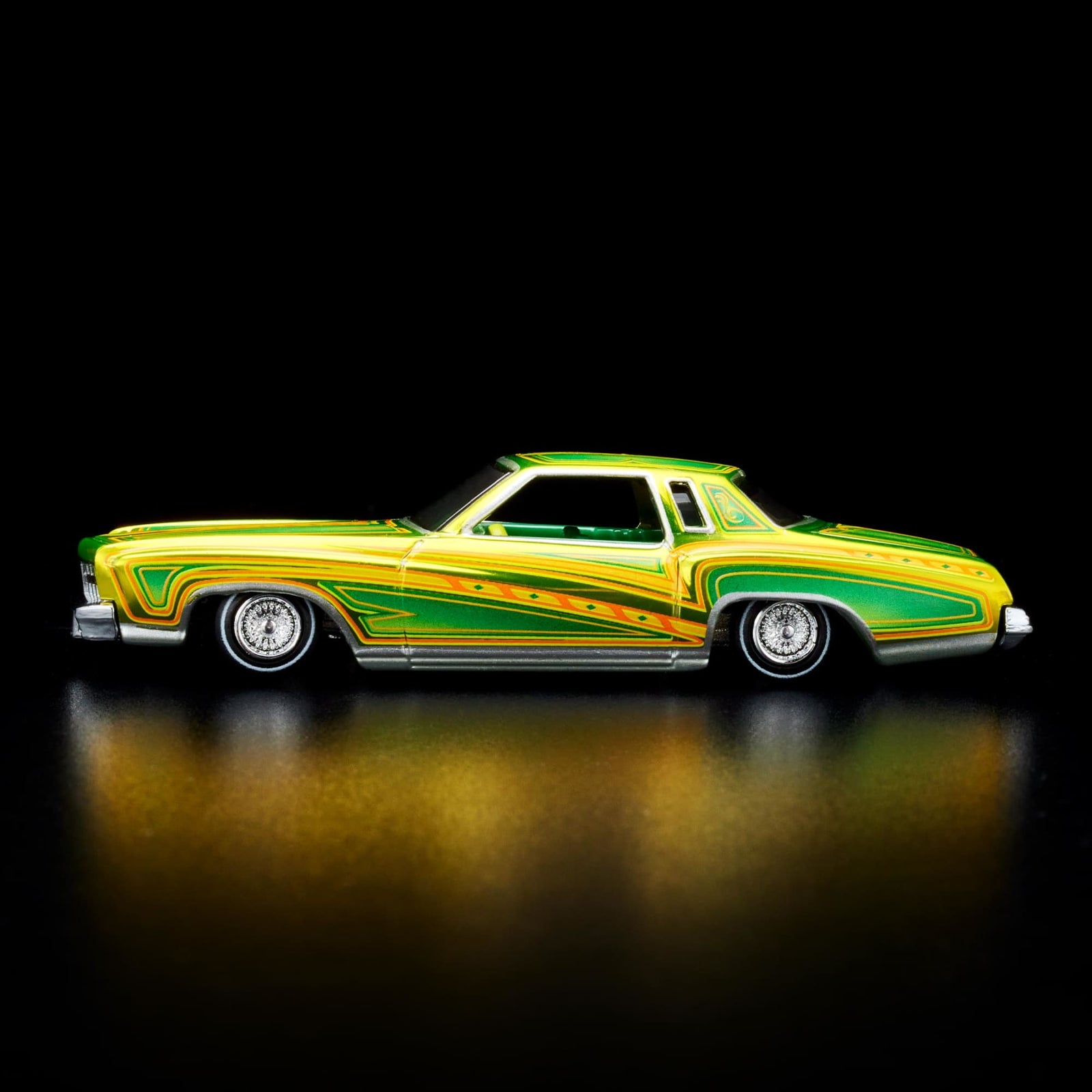 RLC Exclusive 1975 Chevrolet Monte Carlo Lowrider