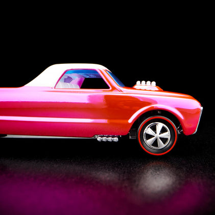 RLC EXCLUSIVE 2022 PINK EDITIONS CUSTOM FLEETSIDE™