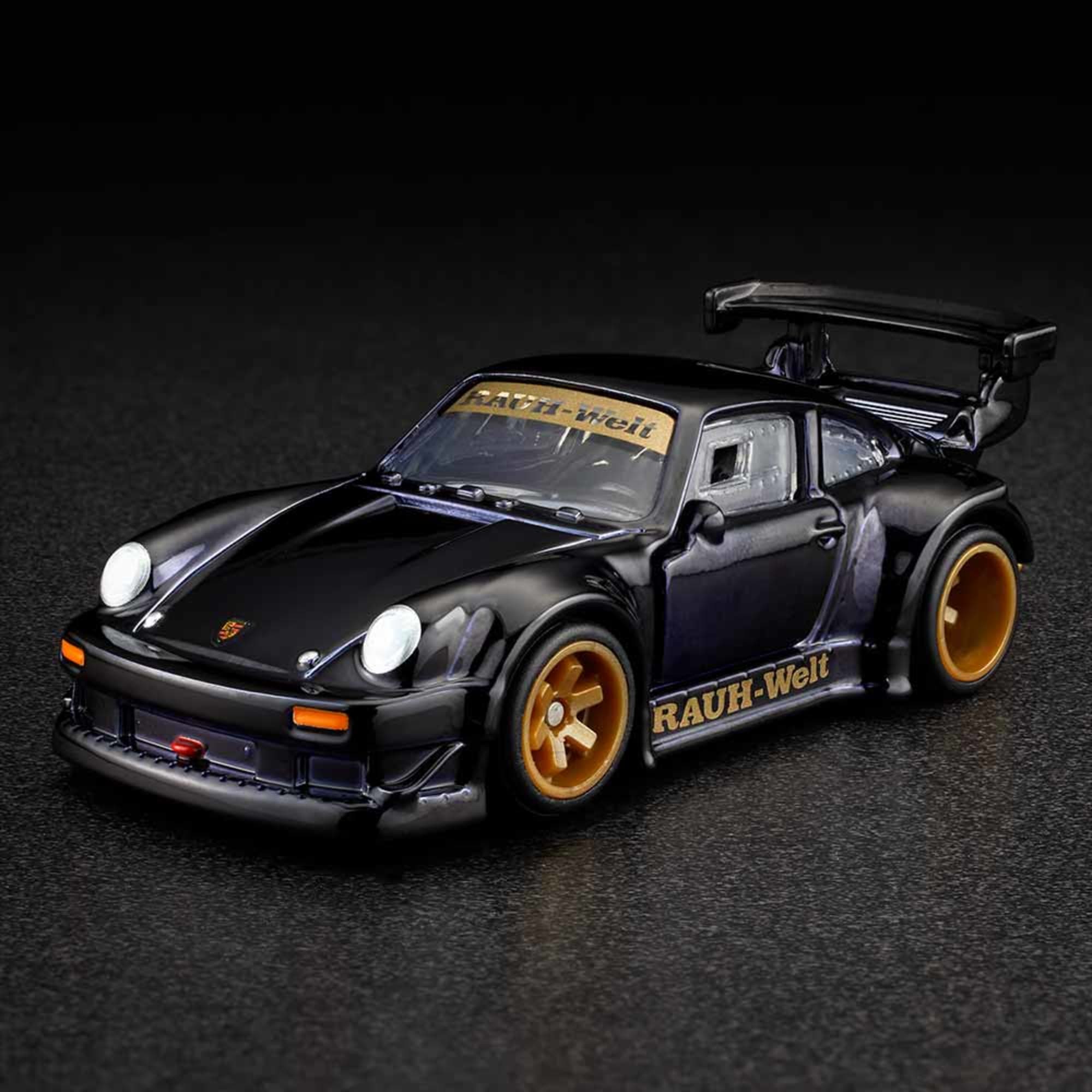 RLC Exclusive RWB Porsche 930 w/ Akira Nakai Figurine