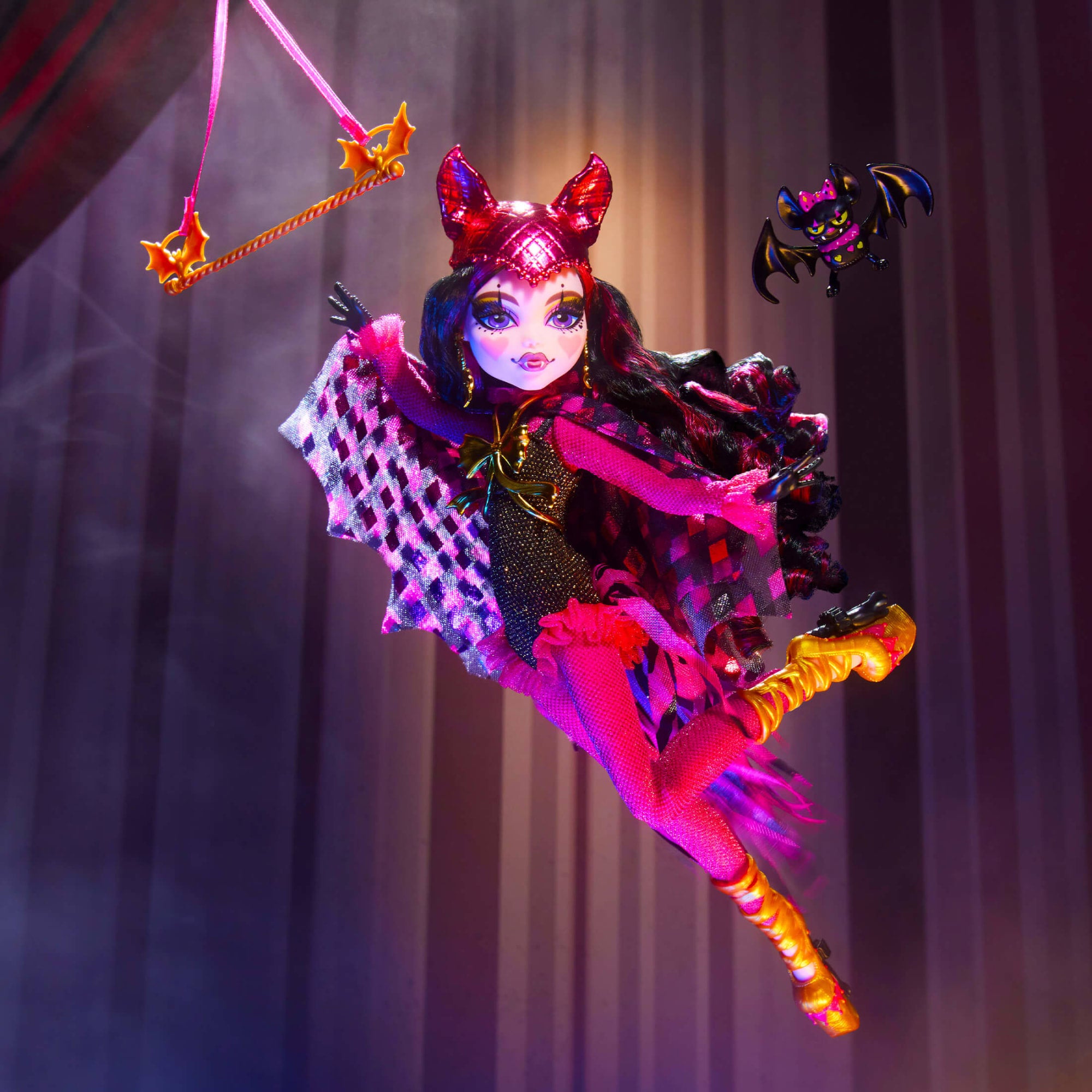 Monster High Freak Du Chic Draculaura Figure