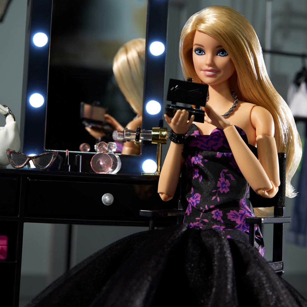 @BarbieStyle Fashion Studio & Doll Set