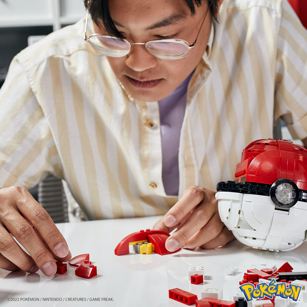 Mega Pokemon Jumbo Poke Ball Mattel Creations mega-pokemon-jumbo-poke-ball-mattel-creations