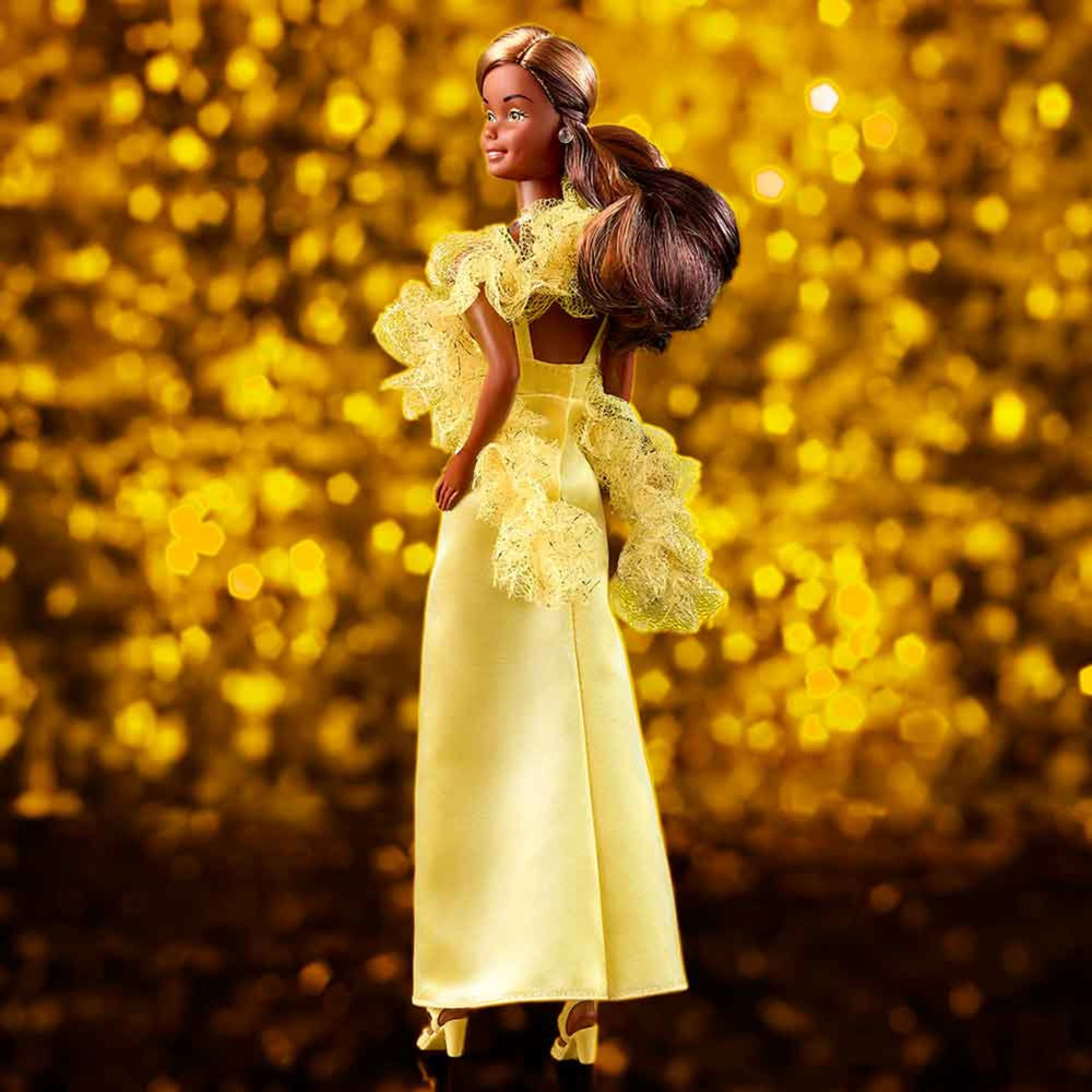 1977 Superstar Christie Barbie Doll