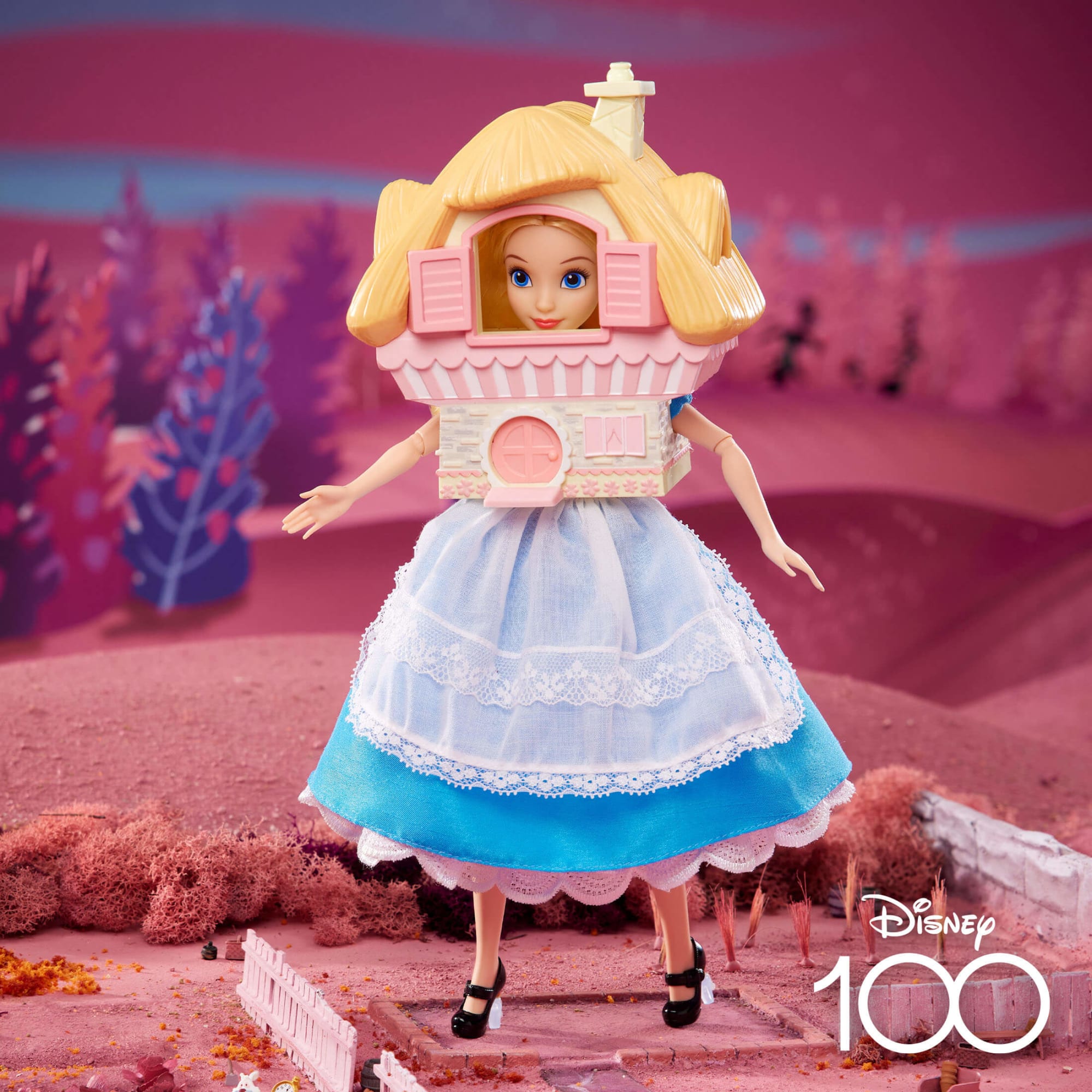 Disney Ultimates Alice Action Figure [Alice in Wonderland]