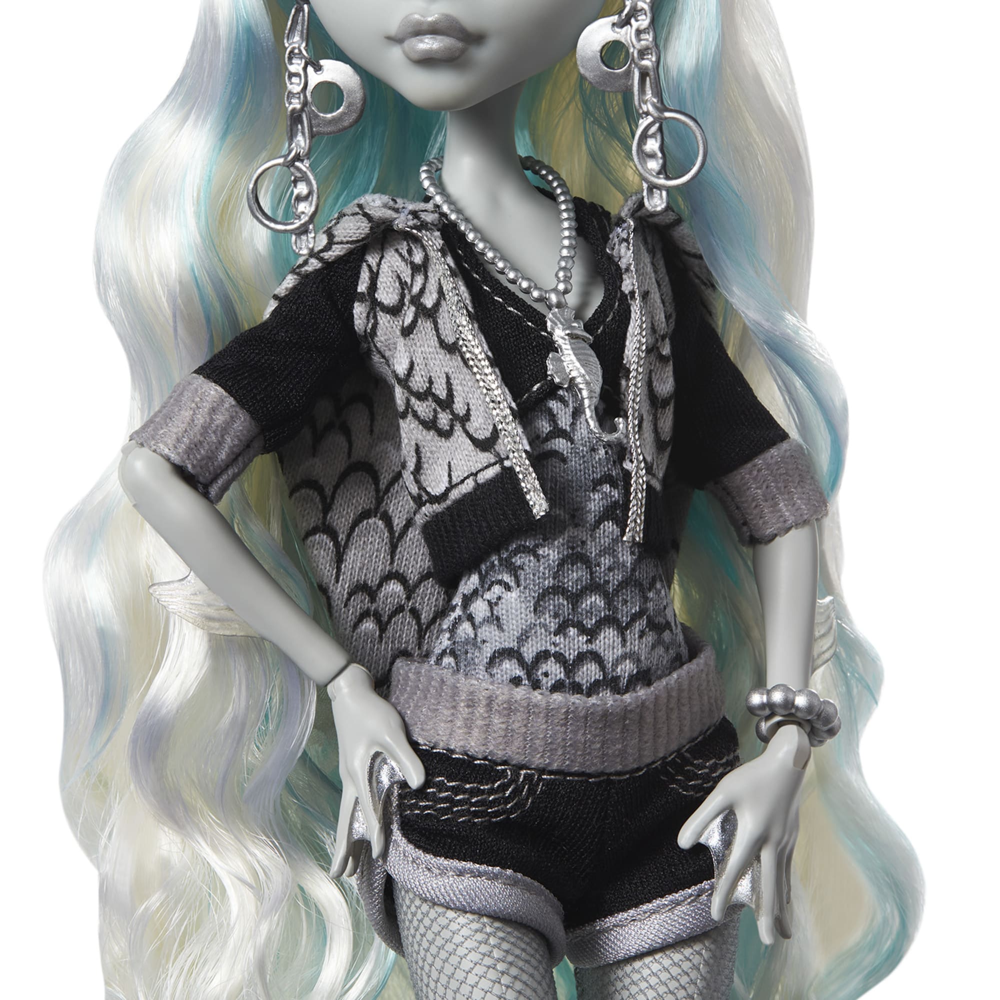 After all the hassle.. I finally have Reel Drama Lagoona 😭🥹 :  r/MonsterHigh