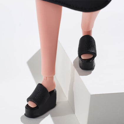 Barbie Looks Doll (Petite, Brunette Pixie Cut)