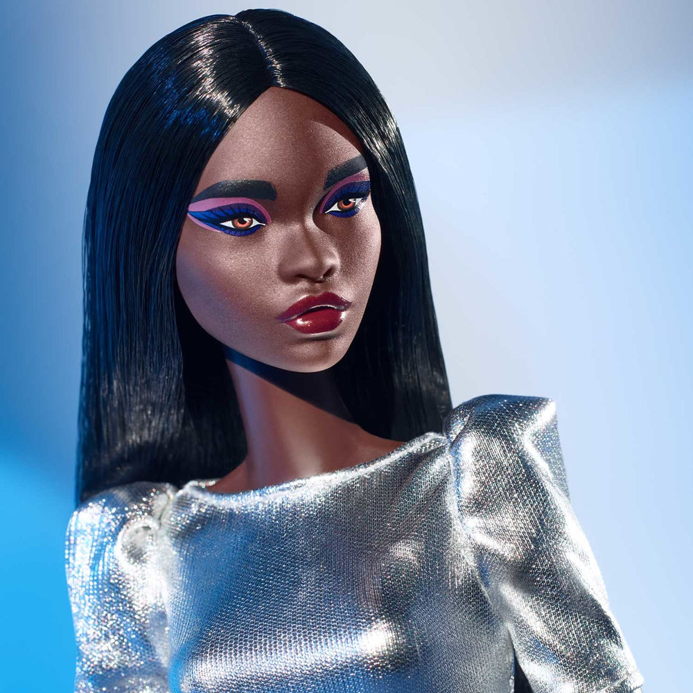 Barbie Signature Barbie Looks Doll (Tall, Dark Brown)